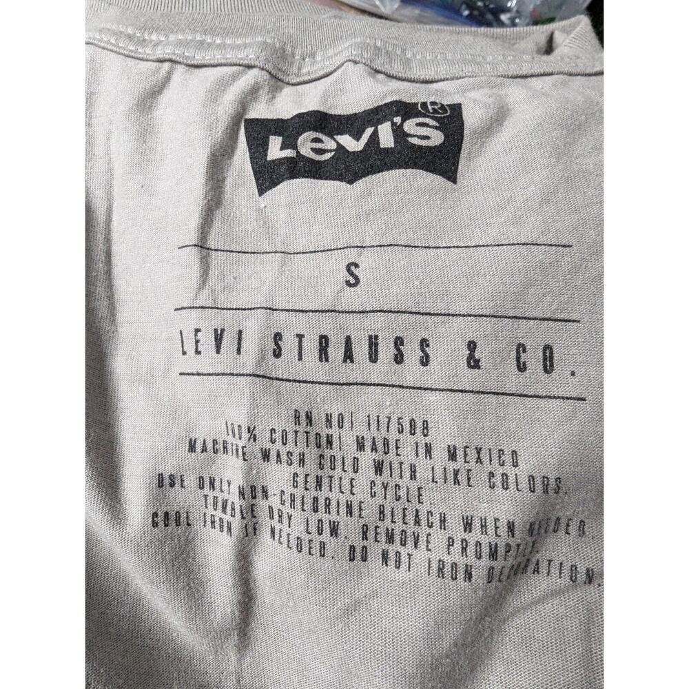 Levi's T-Shirt Small Short‎ Sleeve Batwing Logo Cotton Crewneck Tshirt Tee Shirt - Picture 4 of 4